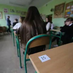 Czy pełnoletni uczeń może się zwolnić? Poznaj swoje prawa!