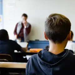Czy można wyrzucić ucznia ze szkoły? Prawa i procedura