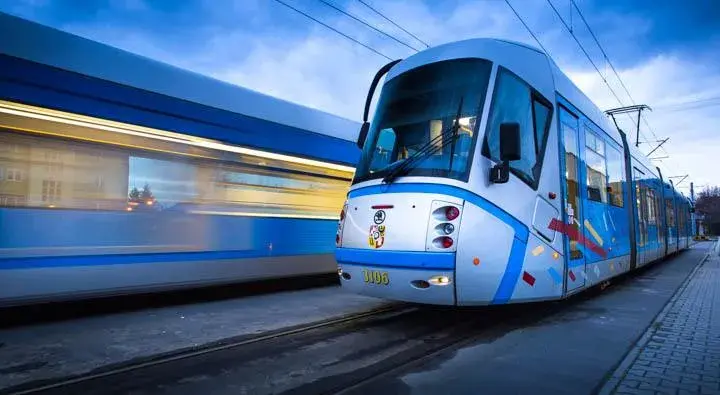 Wrocław: Uczniowie MPK za darmo? Sprawdź, jak oszczędzić 1000 zł