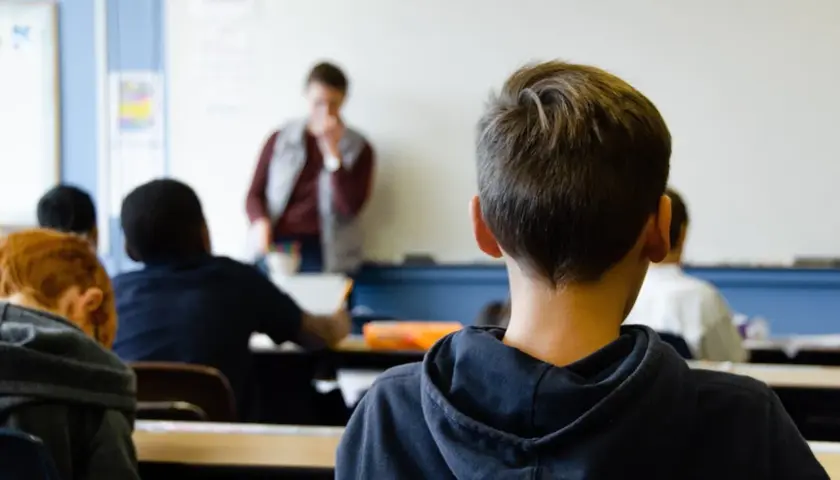 Czy można wyrzucić ucznia ze szkoły? Prawa i procedura