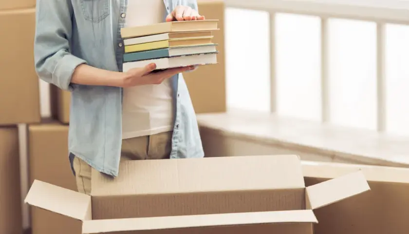 Jak pozbyć się starych podręczników? Sprzedaj, oddaj, recykling!